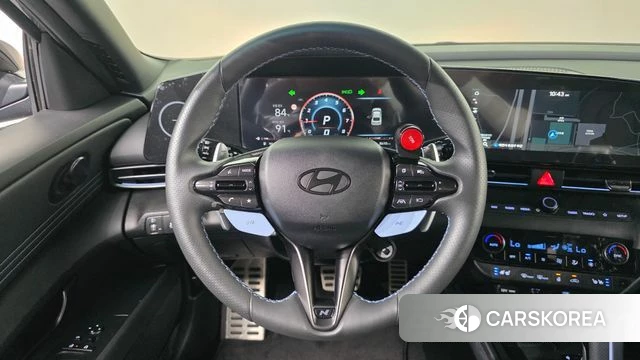 Hyundai The New Avante (CN7) 2024 Серебристо-серый из Кореи, фото 4