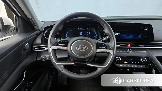 Hyundai The New Avante (CN7) 2023 Белый из Кореи, фото 4