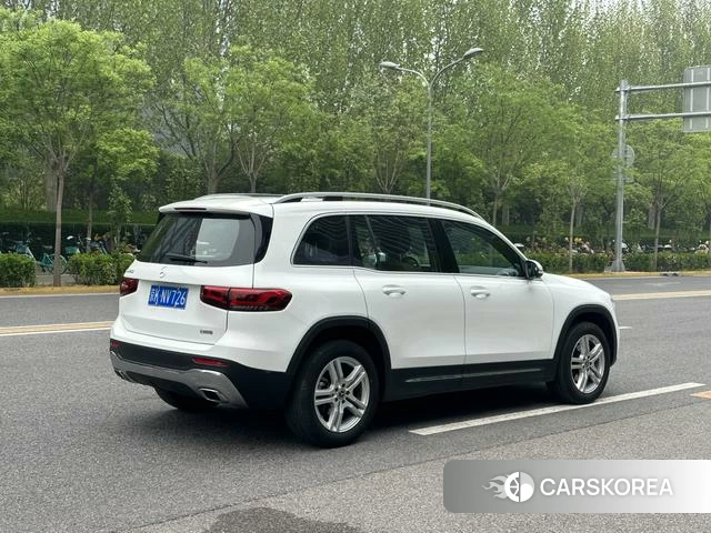 Mercedes-Benz GLB 2023 Белый из Китая, фото 4