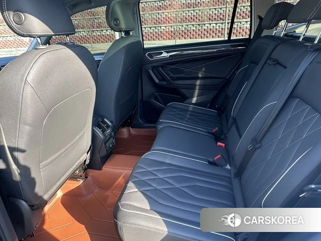 Volkswagen Tiguan L 2023 Белый из Китая, фото 4