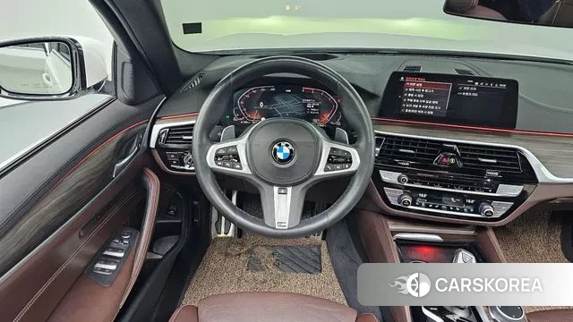 BMW 5 Series (G30) 2020 Белый из Кореи, фото 4