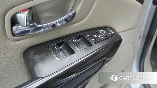 Kia The New Carnival 2018 Серебряный из Кореи, фото 4