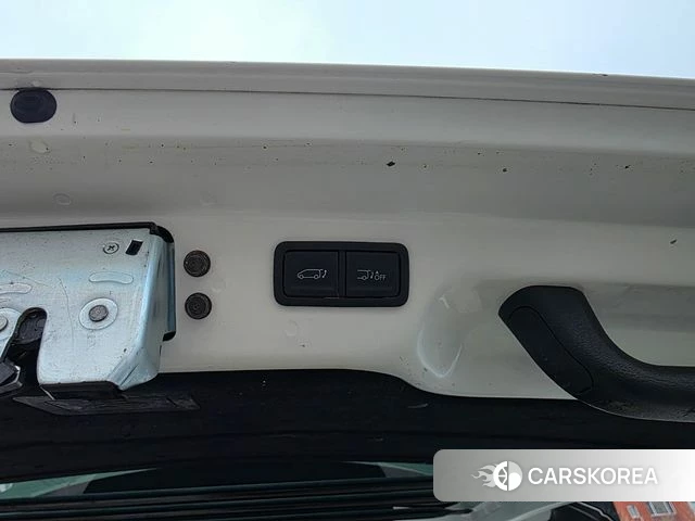 Hyundai Staria 2023 Белый из Кореи, фото 4