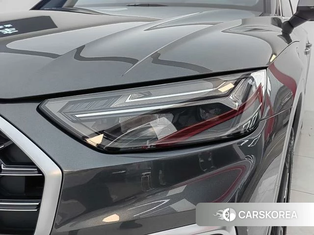 Audi Q5L 2024 Темно-серый из Китая, фото 4