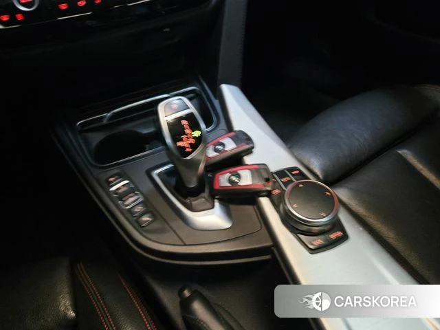 BMW 4 Series (F32) 2018 Белый из Кореи, фото 4