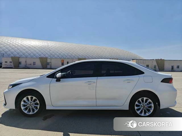 Toyota Corolla 2021 Белый из Китая, фото 4
