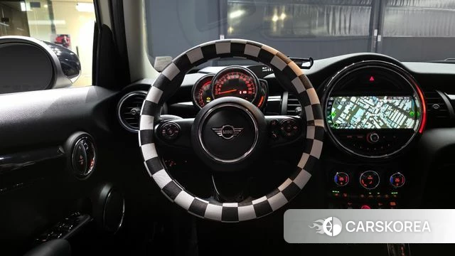 Mini Cooper 2020 Жемчужный цвет из Кореи, фото 4
