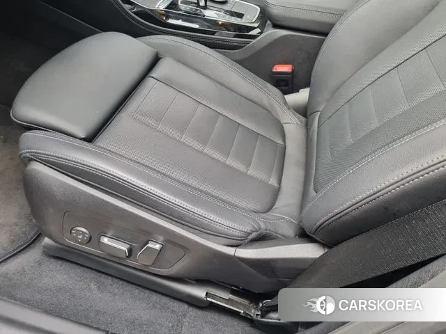 BMW X4 (G02) 2024 Черный из Кореи, фото 4