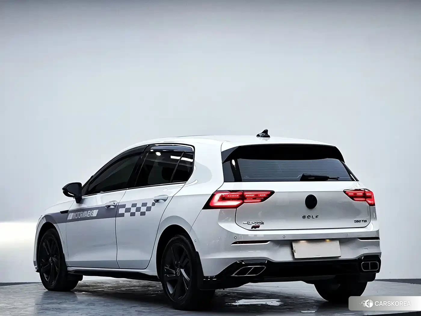 Volkswagen Golf 2023 Белый из Китая, фото 4