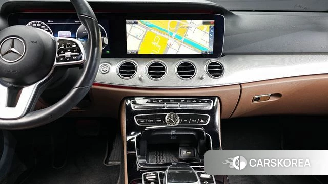 Mercedes-Benz E-Class W213 2018 Серый из Кореи, фото 4