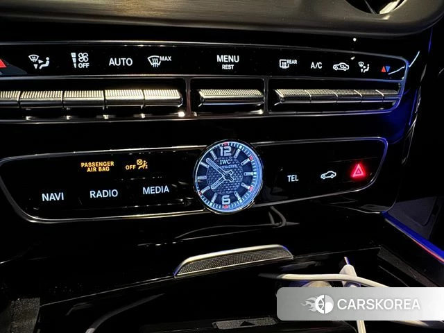 Mercedes-Benz G-Class W463b 2024 Белый из Кореи, фото 4