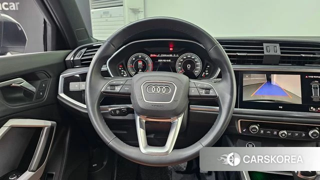 Audi Q3 (F3) 2022 Серый из Кореи, фото 4