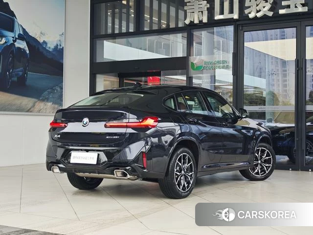 BMW X4 2025 Черный из Китая, фото 4
