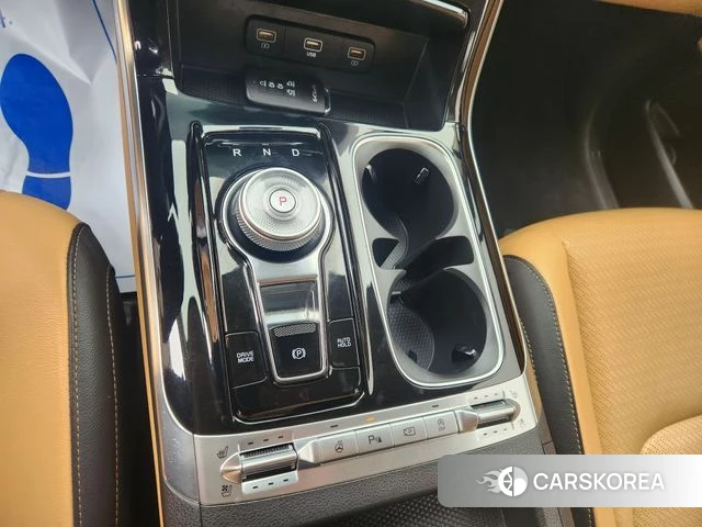 Kia Carnival 4th generation 2023 Белый из Кореи, фото 4