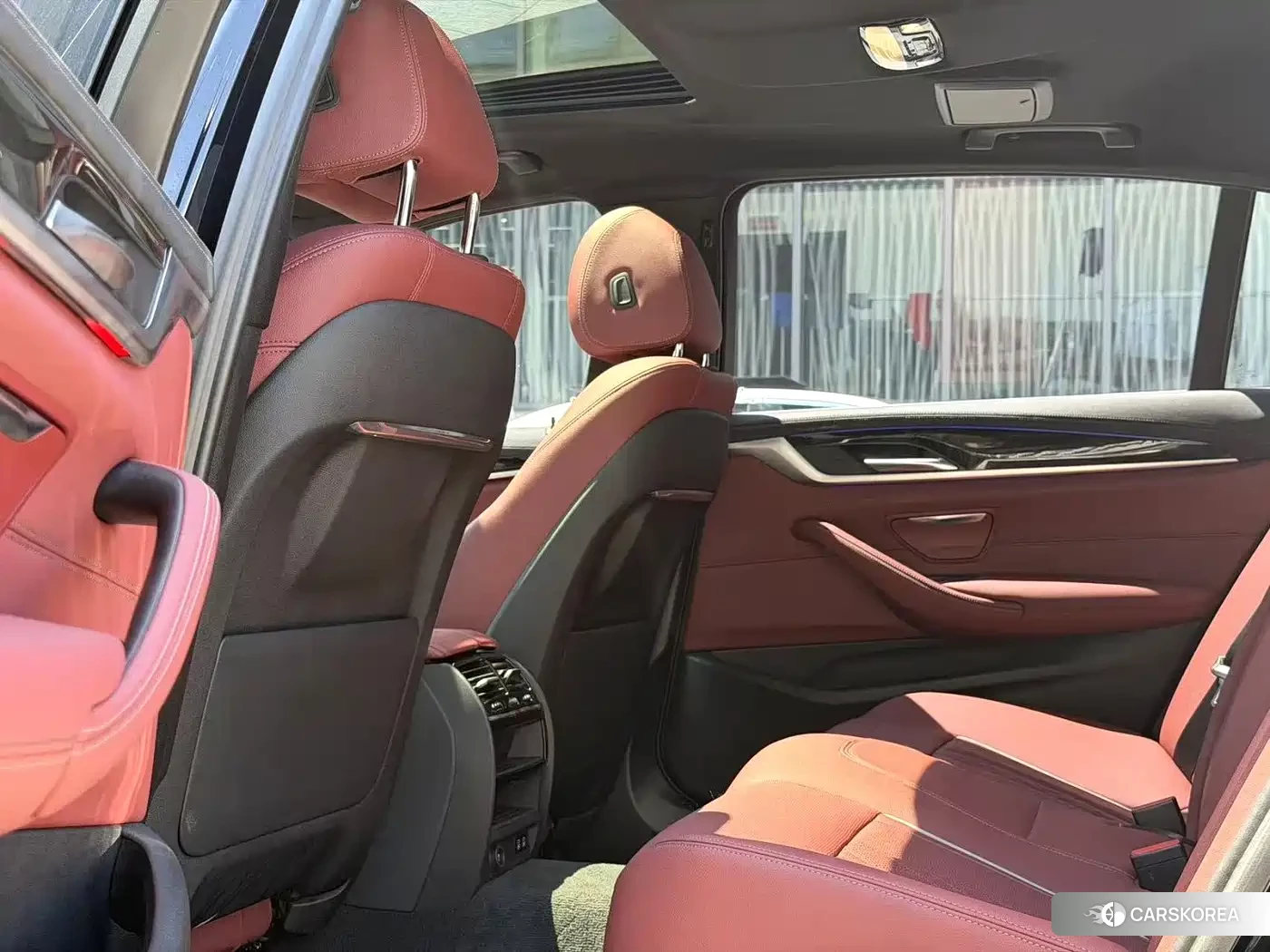 BMW 5 series 2022 Черный из Китая, фото 4