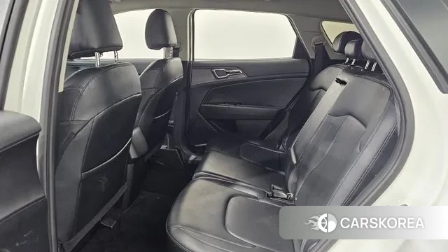 Kia Sportage 5th Generation 2022 Белый из Кореи, фото 4