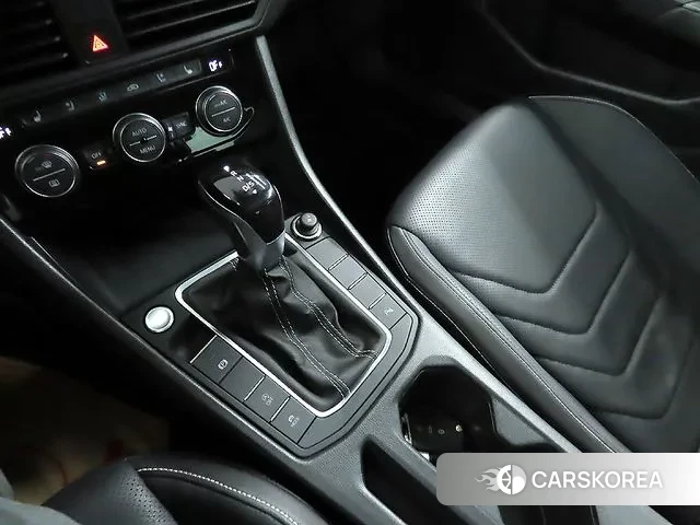 Volkswagen 7th Generation of Jetta 2023 Серый из Кореи, фото 4