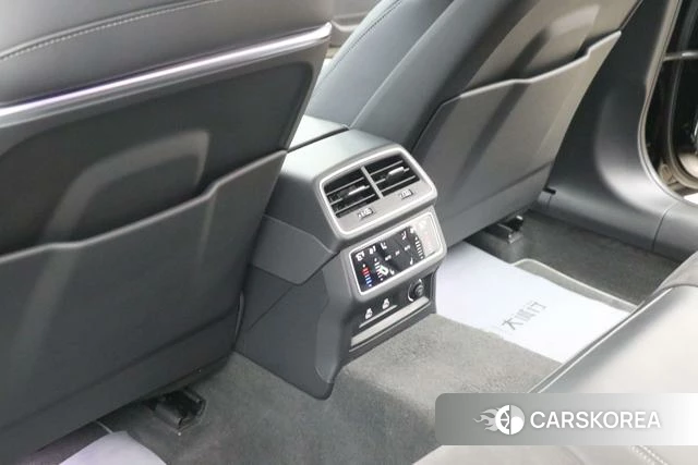 Audi A7L 2025 Черный из Китая, фото 4