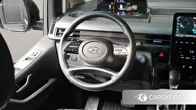 Hyundai Staria 2022 Черный из Кореи, фото 4