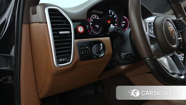 Porsche Cayenne (PO536) 2021 Черный из Кореи, фото 4