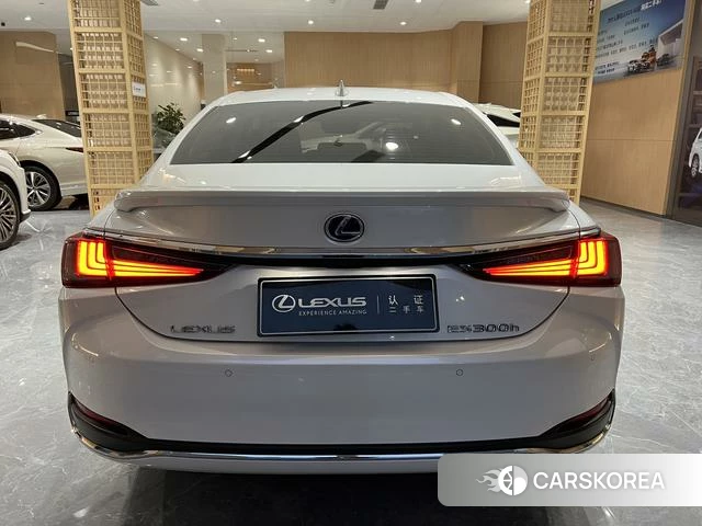 Lexus ES 2020 Белый из Китая, фото 4