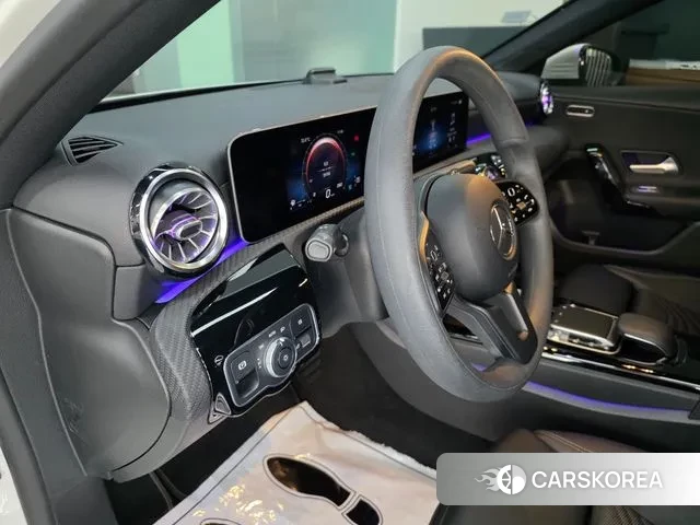 Mercedes-Benz A-Class W177 2020 Белый из Кореи, фото 4