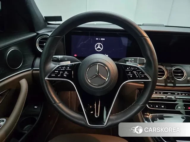 Mercedes-Benz E-Class W213 2021 Черный из Кореи, фото 4