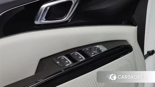 Kia Carnival 4th generation 2023 Белый из Кореи, фото 4