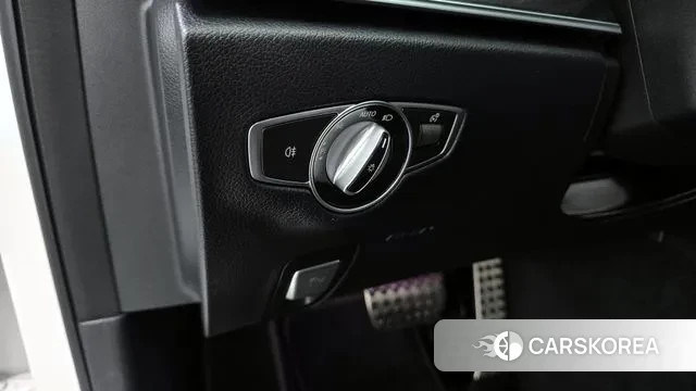 Mercedes-Benz E-Class W213 2020 Белый из Кореи, фото 4