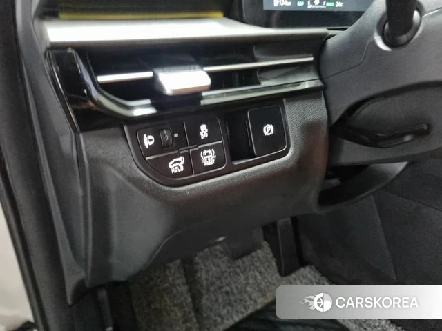 Kia The New Sportage 5th Generation Hybrid 2024 Белый из Кореи, фото 4