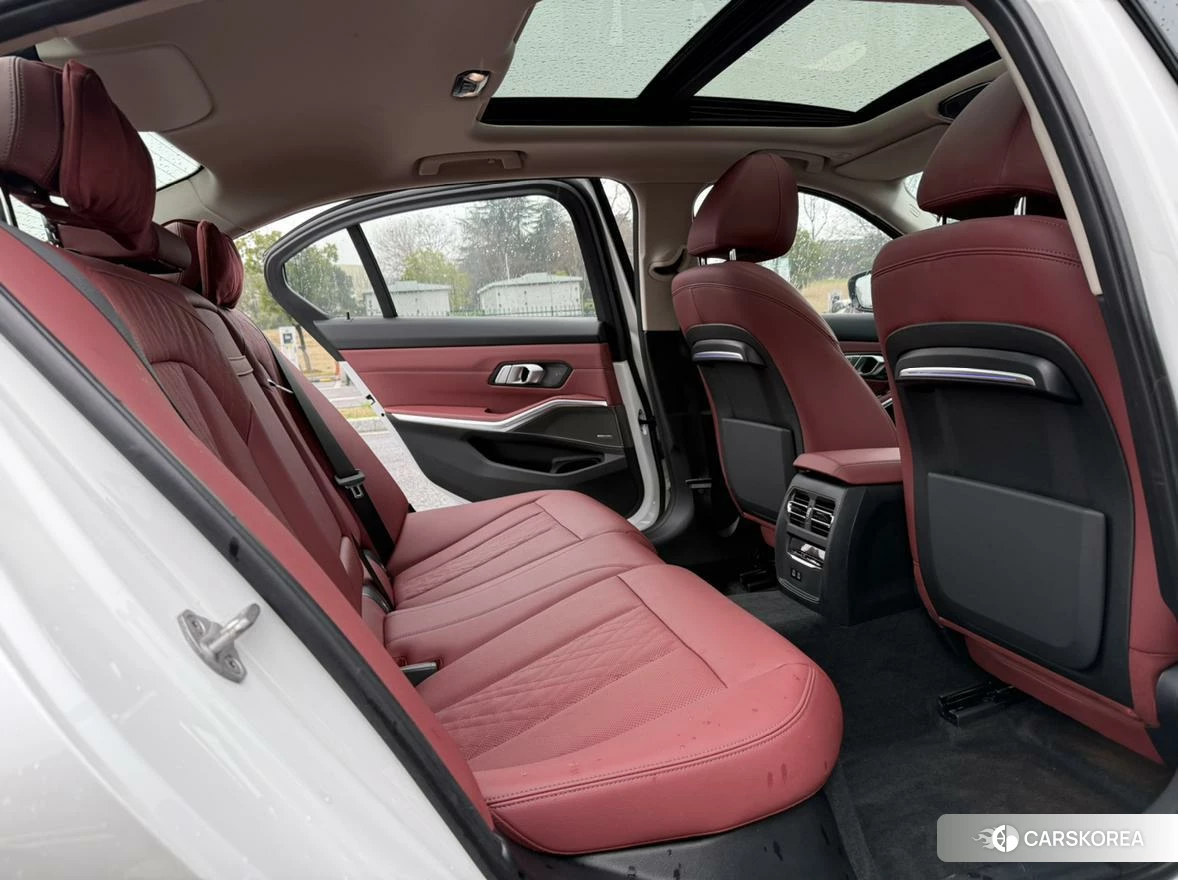 BMW 3 series 2022 Белый из Китая, фото 4