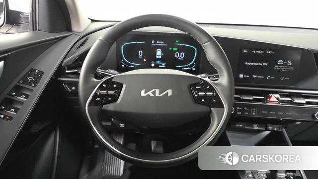 Kia Di Ol Nu Niro 2022 Белый из Кореи, фото 4