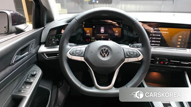 Volkswagen Golf 8th Generation 2022 Черный из Кореи, фото 4
