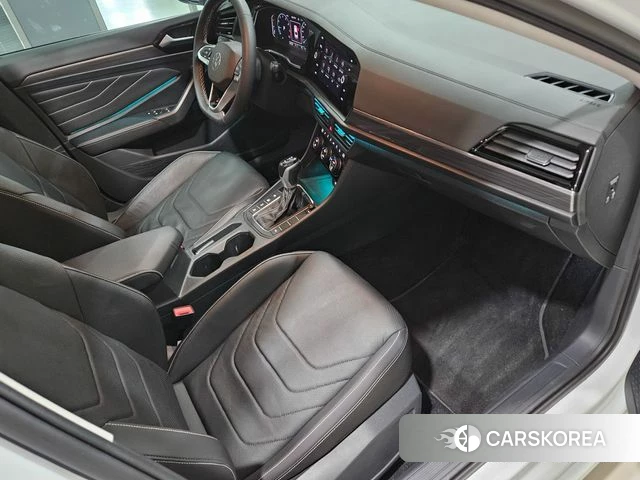 Volkswagen 7th Generation of Jetta 2023 Белый из Кореи, фото 4