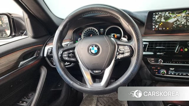 BMW 5 Series (G30) 2018 Серый из Кореи, фото 4