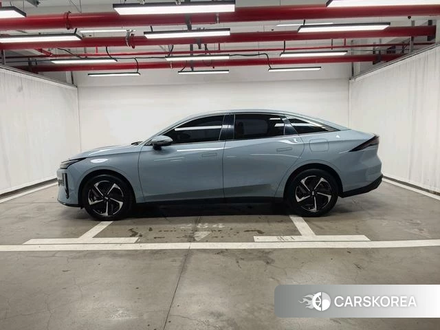 Geely Galaxy Galaxy L6 2023 Серебристо-серый из Китая, фото 4