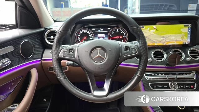 Mercedes-Benz E-Class W213 2018 Белый из Кореи, фото 4