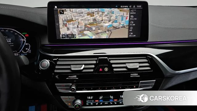 BMW 5 Series (G30) 2021 Черный из Кореи, фото 4