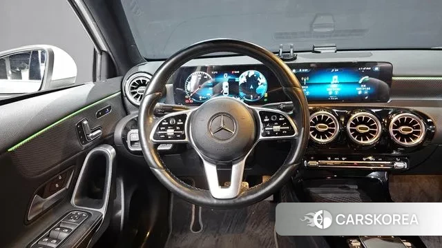 Mercedes-Benz A-Class W177 2021 Белый из Кореи, фото 4