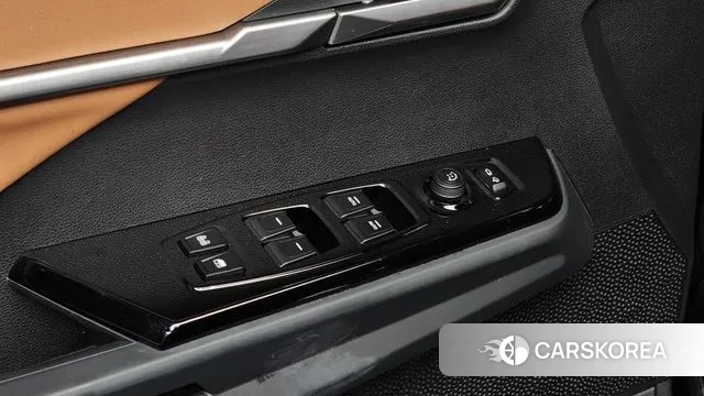 Ssangyong Torres 2023 Черный из Кореи, фото 4