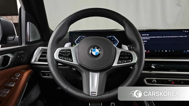 BMW X7 (G07) 2025 Черный из Кореи, фото 4