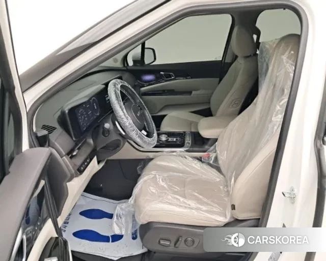 Kia Carnival 4th generation 2023 Белый из Кореи, фото 4