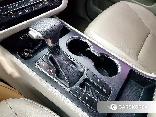 Kia The New Carnival 2019 Жемчужный цвет из Кореи, фото 4