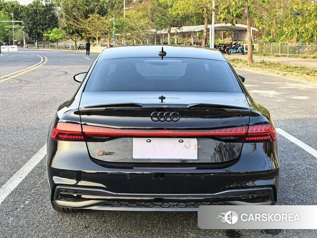 Audi A7L 2025 Черный из Китая, фото 4