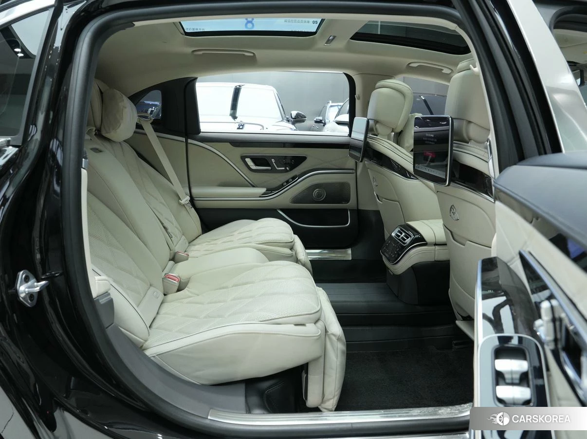 Mercedes-Benz Maybach S-class 2022 Черный из Китая, фото 4