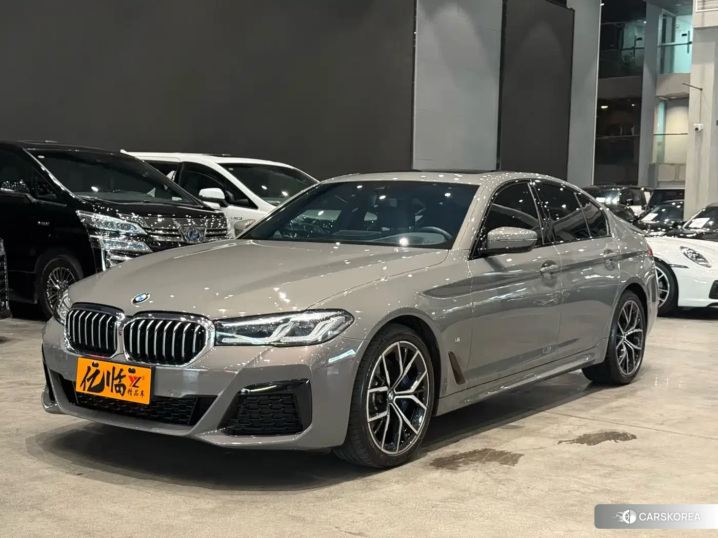 BMW 5 series 2021 Silver/gray из Китая, фото 4