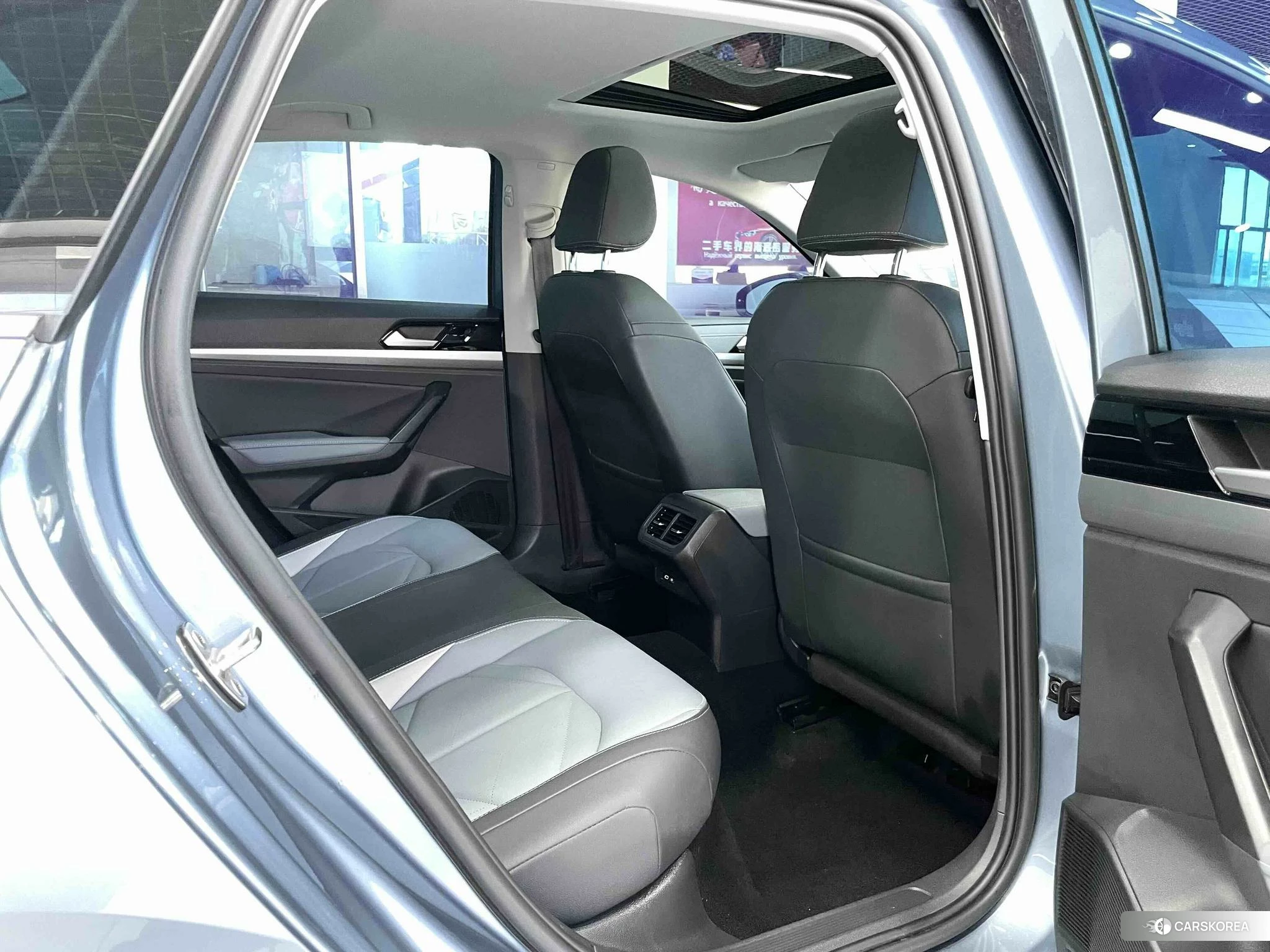 Volkswagen Lavida 2022 Синий из Китая, фото 4