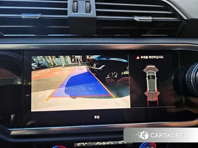 Audi Q3 (F3) 2023 Белый из Кореи, фото 4