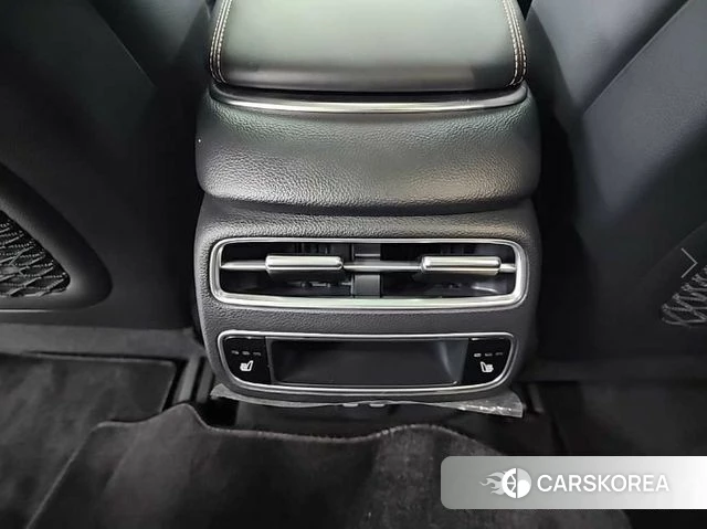 Genesis GV70 2024 Белый из Кореи, фото 4