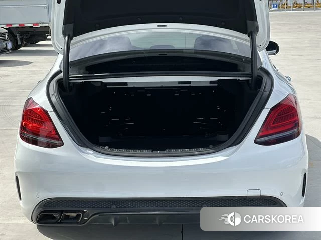 Mercedes-Benz Class C 2018 Белый из Китая, фото 4